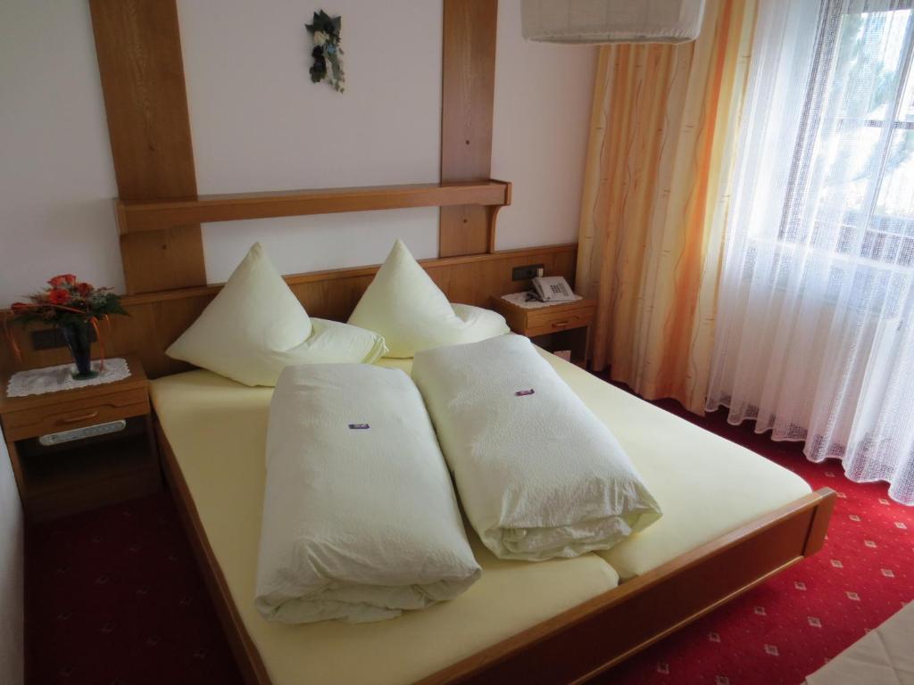 Alpenhaeusl Hotel Solden Room photo