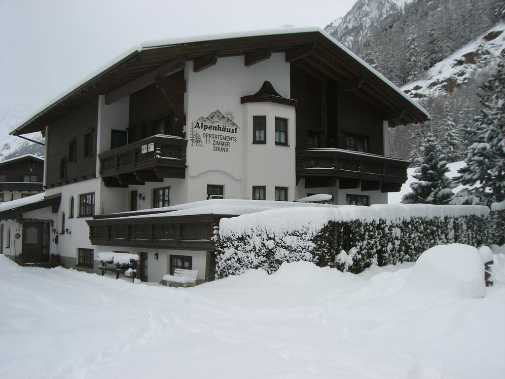 Alpenhaeusl Hotel Solden Exterior photo